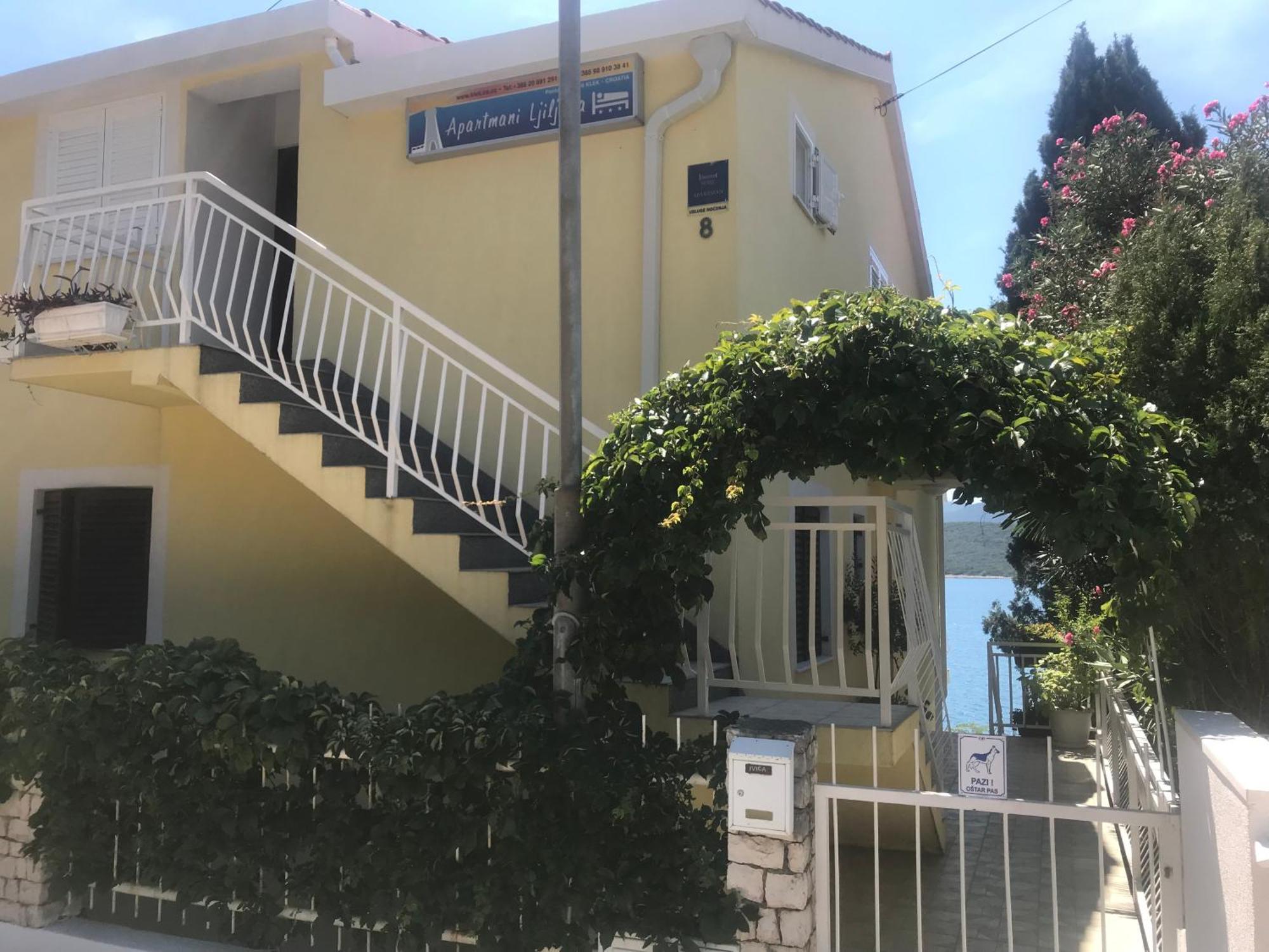 Apartments Ljiljana Klek Exterior photo