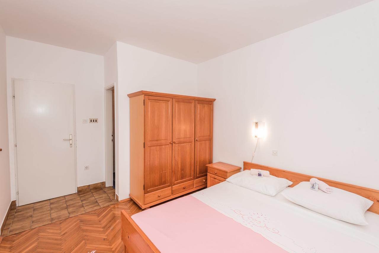 Apartments Ljiljana Klek Exterior photo